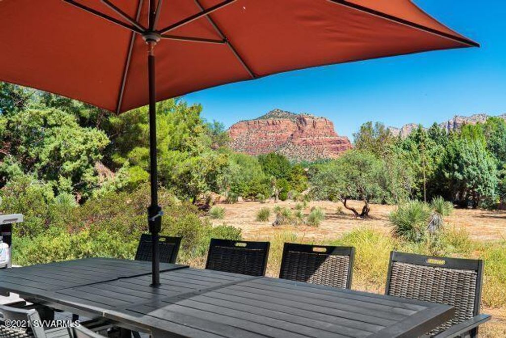 Image 5 of property listing at 795 E Saddlehorn Road, Sedona, AZ 86351