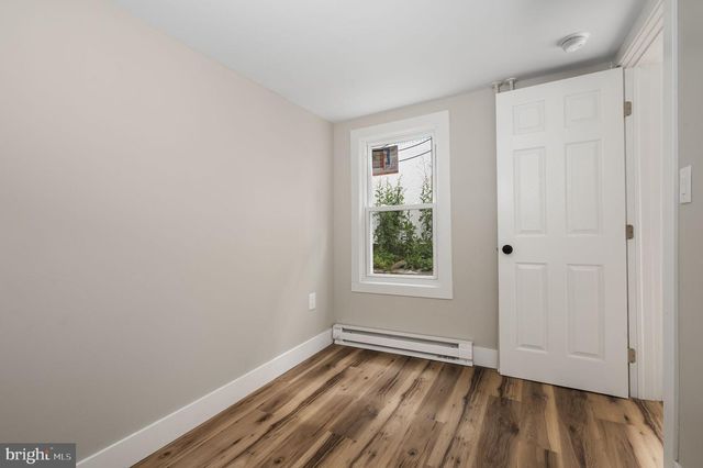 1038 WALNUT ST, Reading, PA 19601