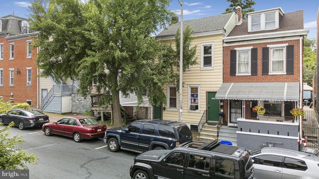 1038 WALNUT ST, Reading, PA 19601