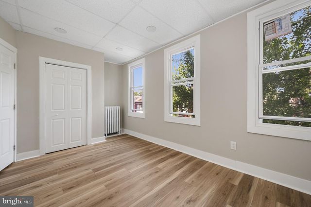 1038 WALNUT ST, Reading, PA 19601