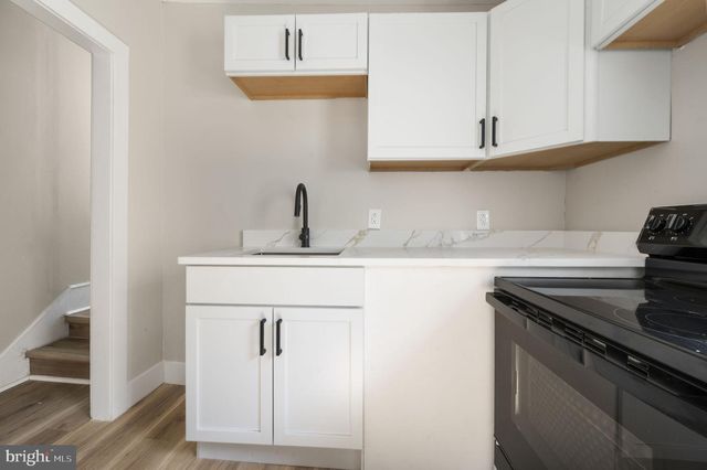 1038 WALNUT ST, Reading, PA 19601