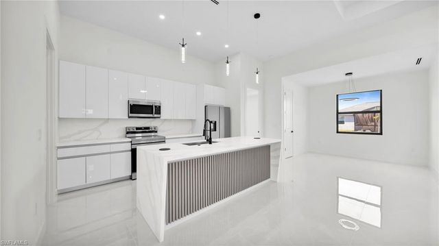 204 NW 18th AVE # 65, Cape Coral, FL 33993