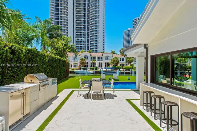 207 Holiday Drive, Hallandale Beach, FL 33009