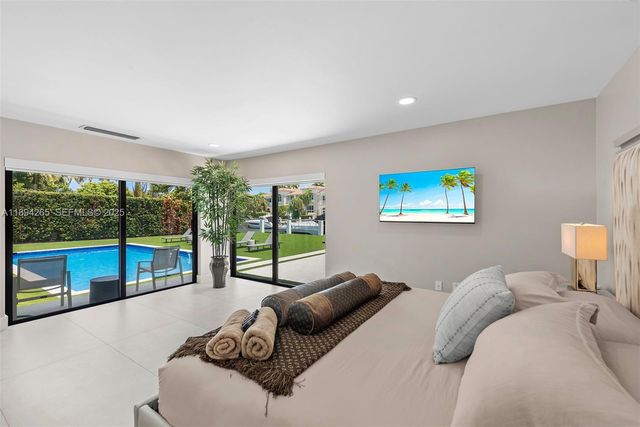207 Holiday Drive, Hallandale Beach, FL 33009