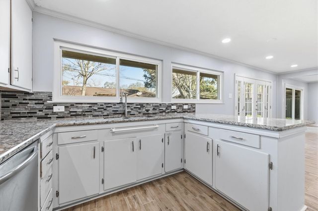 9766 Westview Drive, Houston, TX 77055