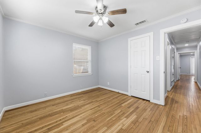 9766 Westview Drive, Houston, TX 77055