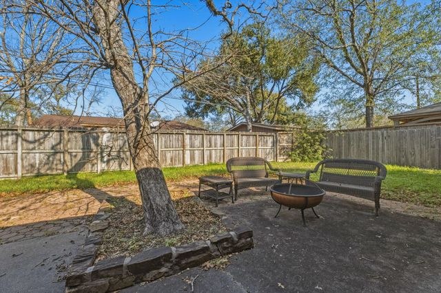 9766 Westview Drive, Houston, TX 77055