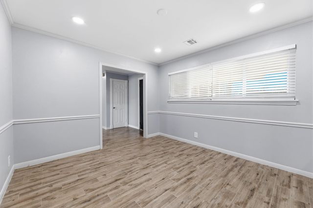 9766 Westview Drive, Houston, TX 77055