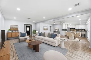 9766 Westview Drive, Houston, TX 77055