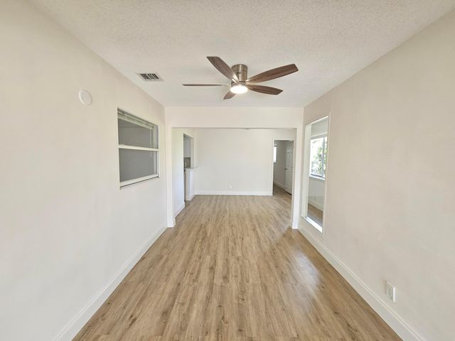 4824 NW 5TH Street, Delray Beach, FL 33445