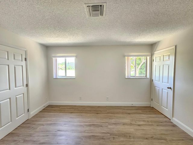 4824 NW 5TH Street, Delray Beach, FL 33445