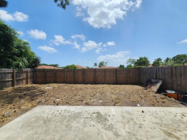 4824 NW 5TH Street, Delray Beach, FL 33445