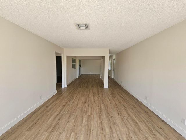4824 NW 5TH Street, Delray Beach, FL 33445