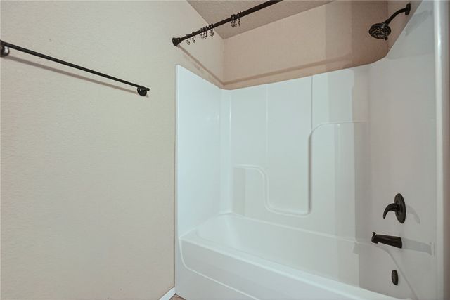 2303 Elmwood Avenue, Lowell, AR 72745