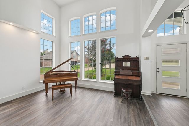 1315 Barclay Drive, Carrollton, TX 75007