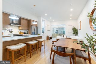 903 CORINTHIAN AVENUE B, Philadelphia, PA 19130
