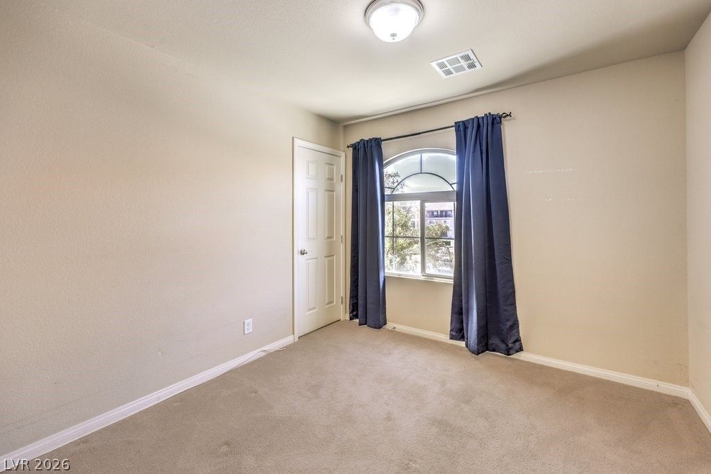 Image 40 of property listing at 5914 Gordon Creek Avenue, Las Vegas, NV 89139