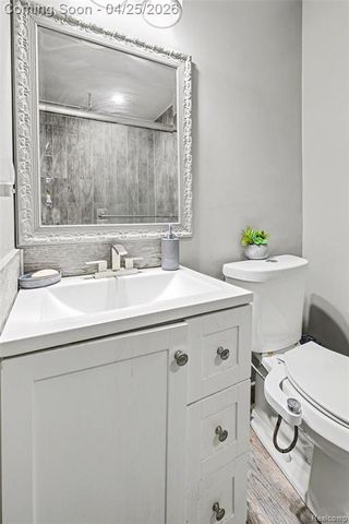41326 Ambercrest Drive, Sterling Heights, MI 48314