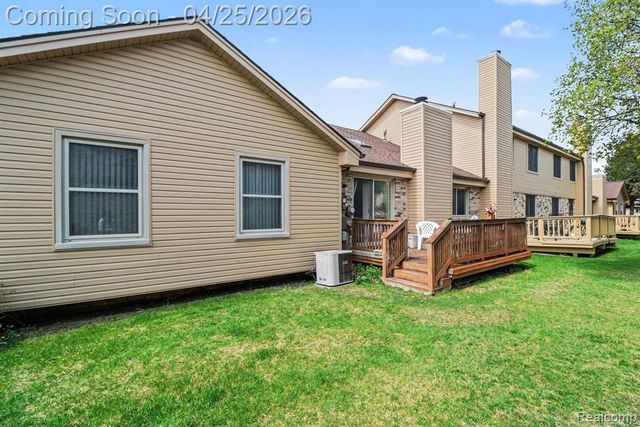 41326 Ambercrest Drive, Sterling Heights, MI 48314