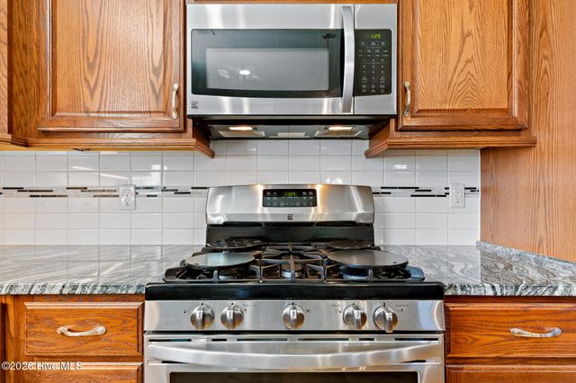 8859 Pickens Place NW, Calabash, NC 28467