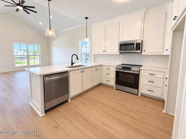 11157 New York Street, Bay Saint Louis, MS 39520