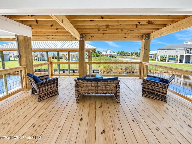 11157 New York Street, Bay Saint Louis, MS 39520