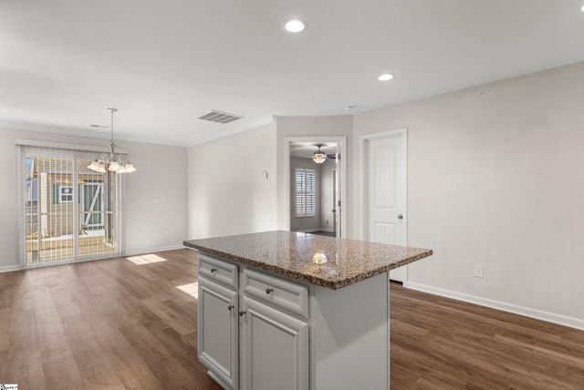 118 Frost Flower Way, Fountain Inn, SC 29644