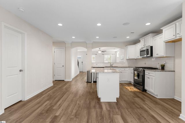 118 Frost Flower Way, Fountain Inn, SC 29644