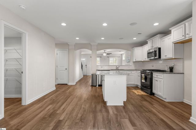 118 Frost Flower Way, Fountain Inn, SC 29644