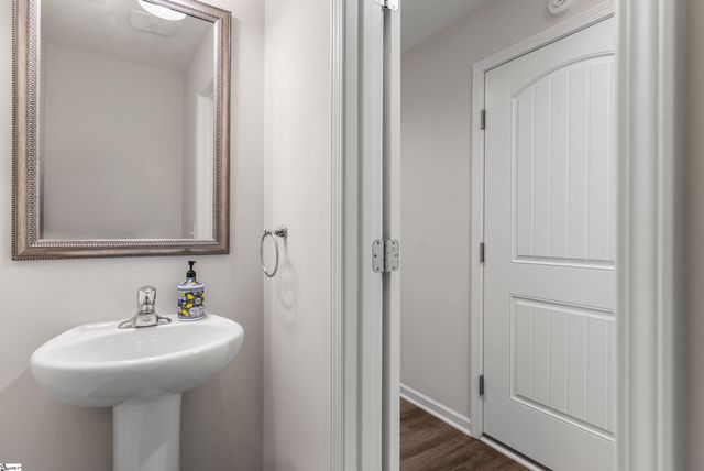 118 Frost Flower Way, Fountain Inn, SC 29644