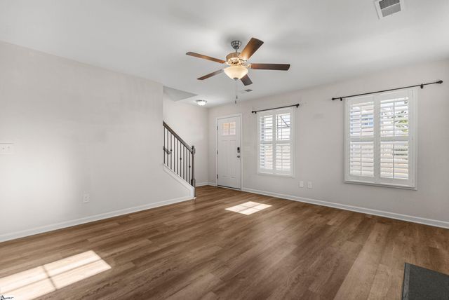 118 Frost Flower Way, Fountain Inn, SC 29644