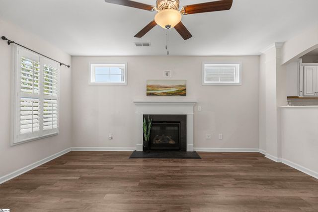 118 Frost Flower Way, Fountain Inn, SC 29644