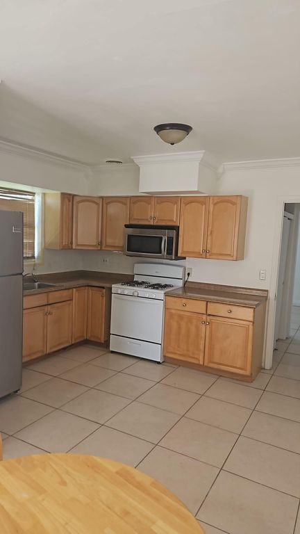 2438 Thomas Street Rear, Hollywood, FL 33020