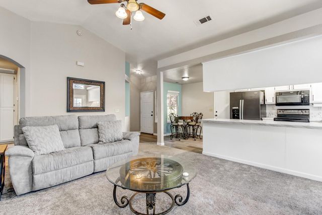 7850 Bonny Downs Way, Elk Grove, CA 95758