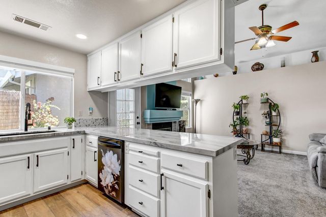 7850 Bonny Downs Way, Elk Grove, CA 95758