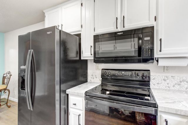 7850 Bonny Downs Way, Elk Grove, CA 95758