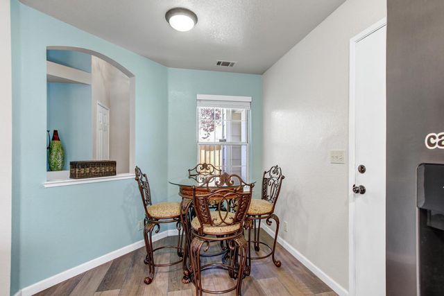 7850 Bonny Downs Way, Elk Grove, CA 95758