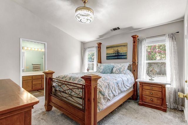 7850 Bonny Downs Way, Elk Grove, CA 95758