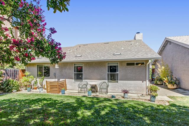 7850 Bonny Downs Way, Elk Grove, CA 95758