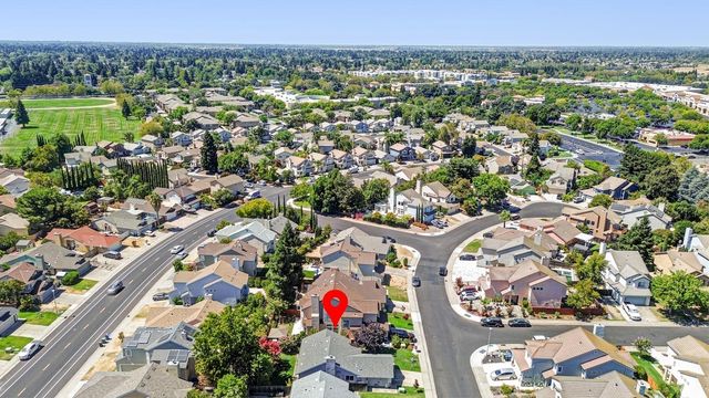 7850 Bonny Downs Way, Elk Grove, CA 95758