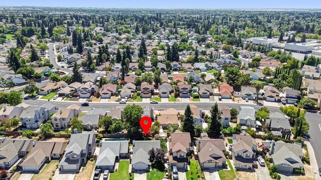 7850 Bonny Downs Way, Elk Grove, CA 95758