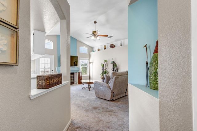 7850 Bonny Downs Way, Elk Grove, CA 95758