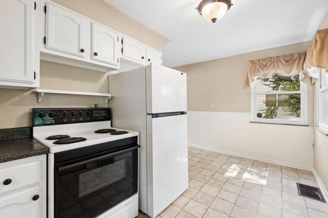2537 Shrewsbury Road, Columbus, OH 43221