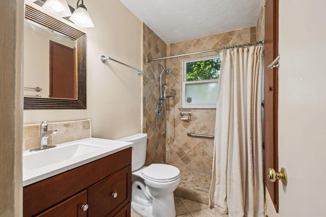 2537 Shrewsbury Road, Columbus, OH 43221