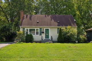 2537 Shrewsbury Road, Columbus, OH 43221