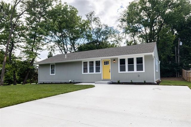 106 Baldwin Street, Belton, MO 64012