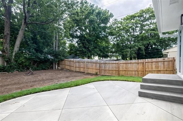 106 Baldwin Street, Belton, MO 64012