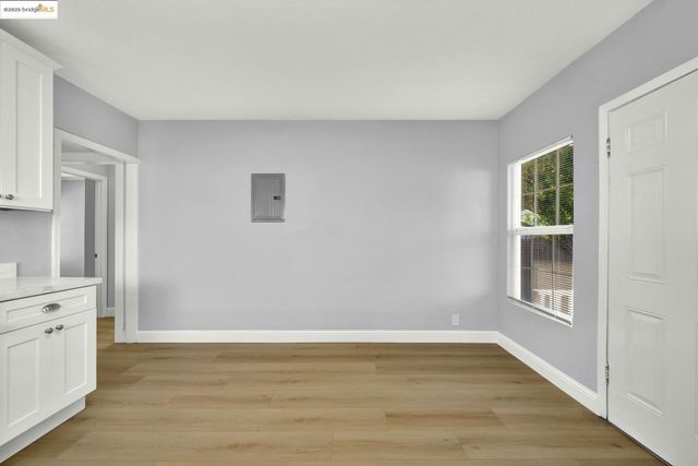 1618 100Th Ave, Oakland, CA 94603