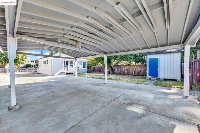 1618 100Th Ave, Oakland, CA 94603