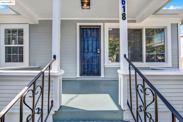 1618 100Th Ave, Oakland, CA 94603